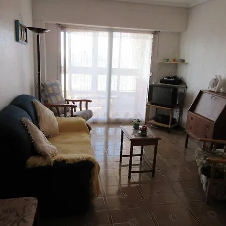 With Swimming Pool Front Of The Sea Apartamento *
